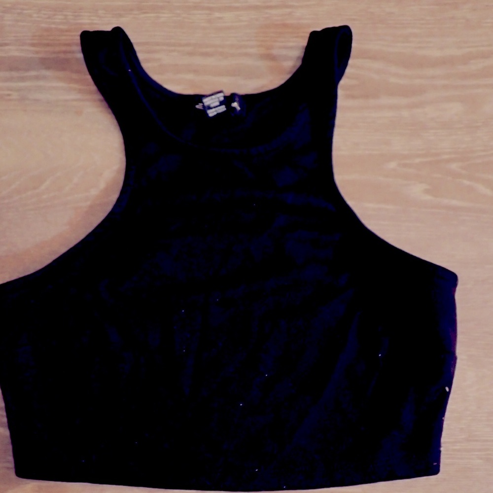Black crop top